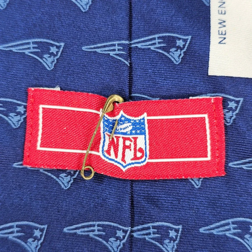 NFL New England Patriots Ralph Marlin Navy Blue Tonal Logo Silk Necktie USA Made
